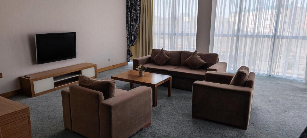Grand Nur Plaza Hotel Aktau  Exterior foto