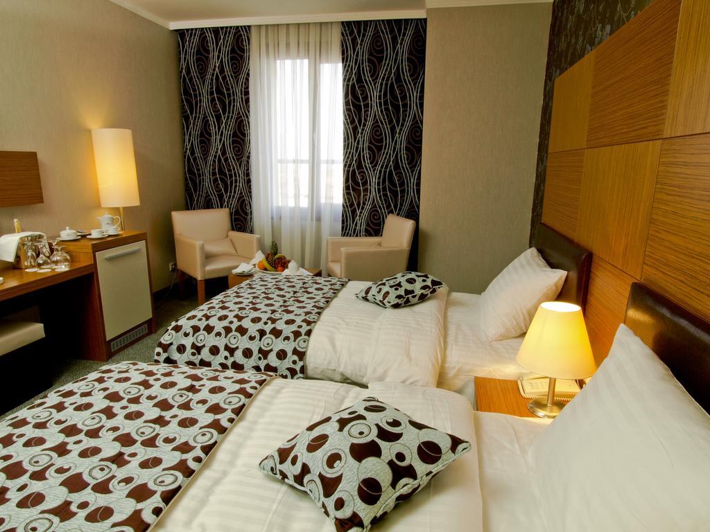 Grand Nur Plaza Hotel Aktau  Exterior foto